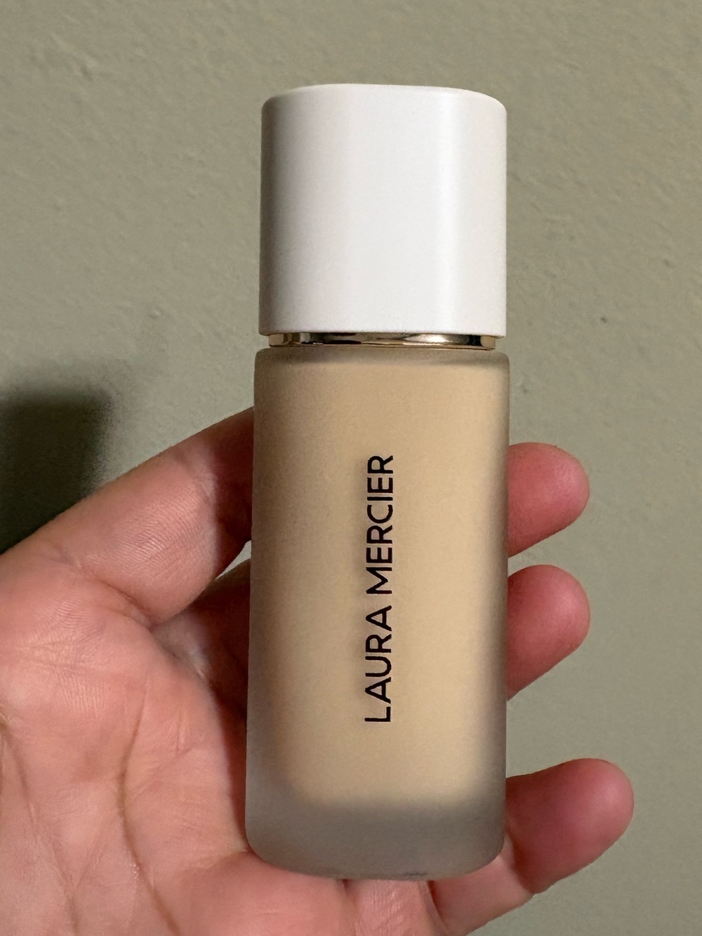 Laura Mercier Natural Radiance Foundation - 1W1 • CASHMERE Brand New Never Used.